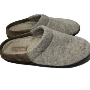 Sorel gray wool slippers. Size 8.